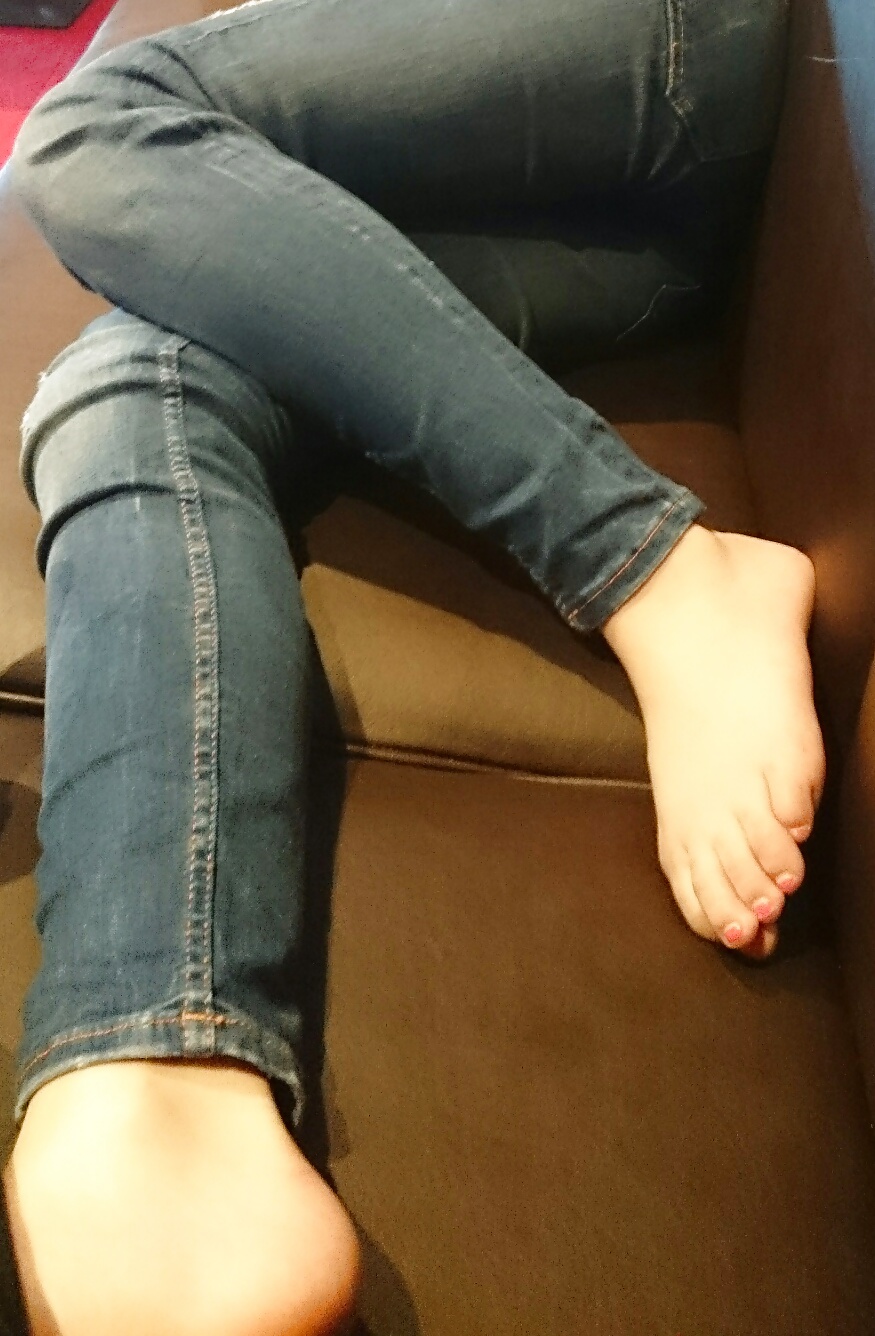 Sexy feet cum covered
 #27489594