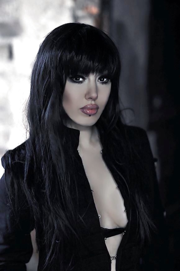 Zuhal sengul
 #39005871