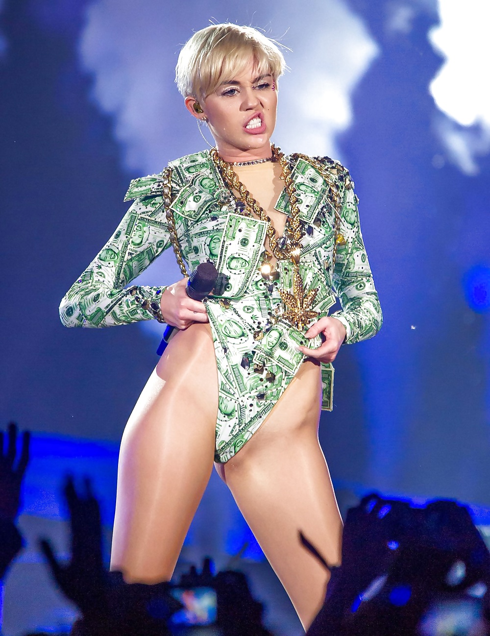 Miley Cyrus Wank Bank 1 #40728774