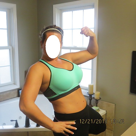 Wife before going to the gym #23140194