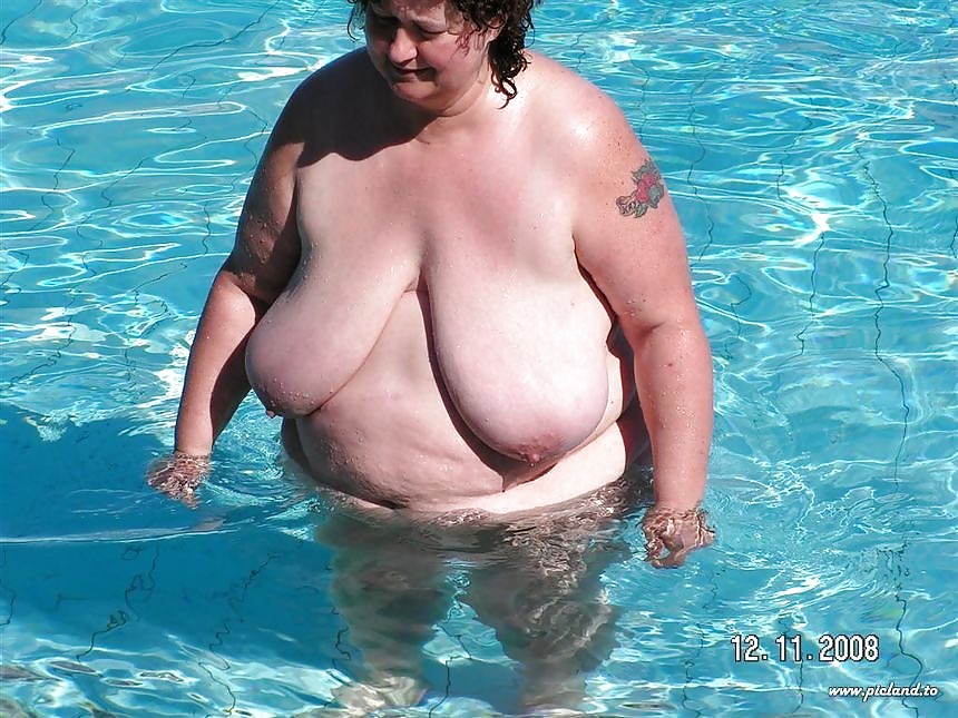 ¡Abuelita galán!
 #25501918