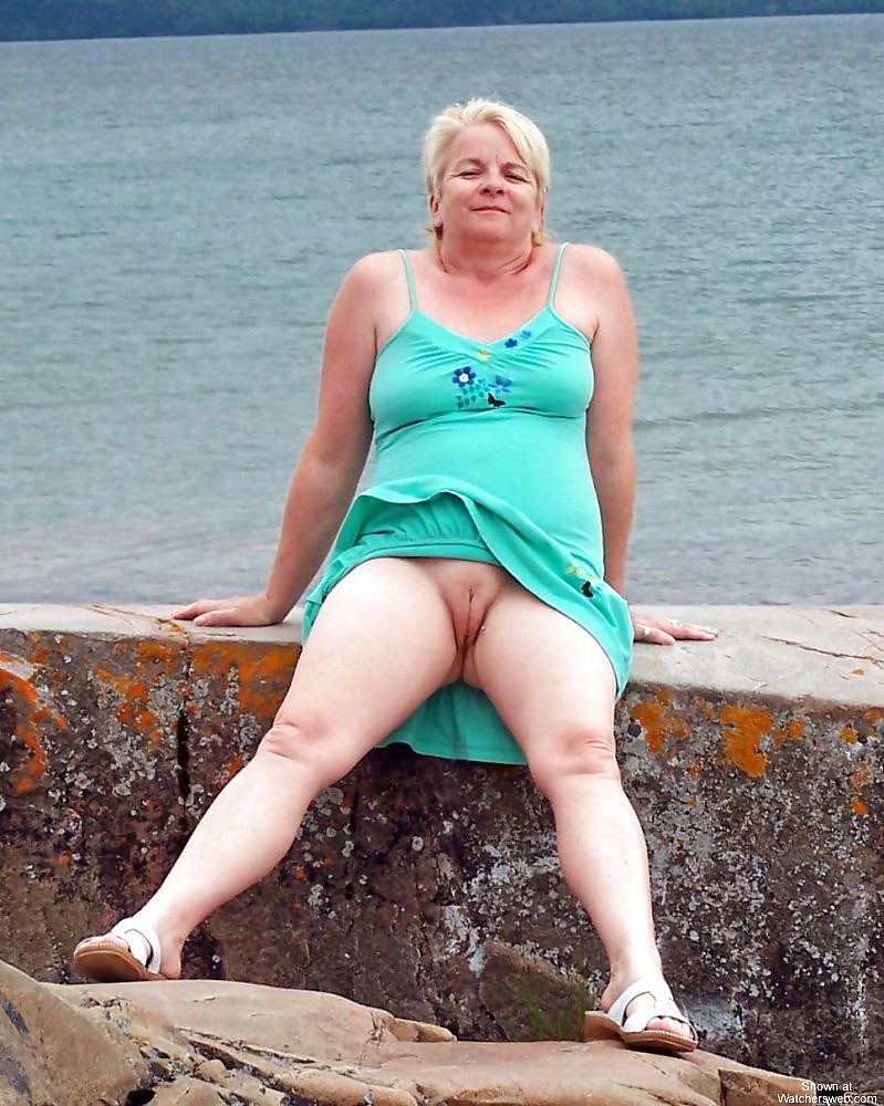 ¡Abuelita galán!
 #25502216