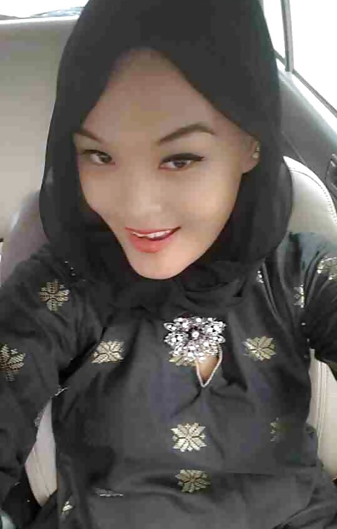 Malay- mesti posando untuk bf nie
 #39768571