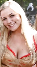 デンマークの十代の女性たち-205-206-カーニバルで触られた乳房のヌード 
 #29609386