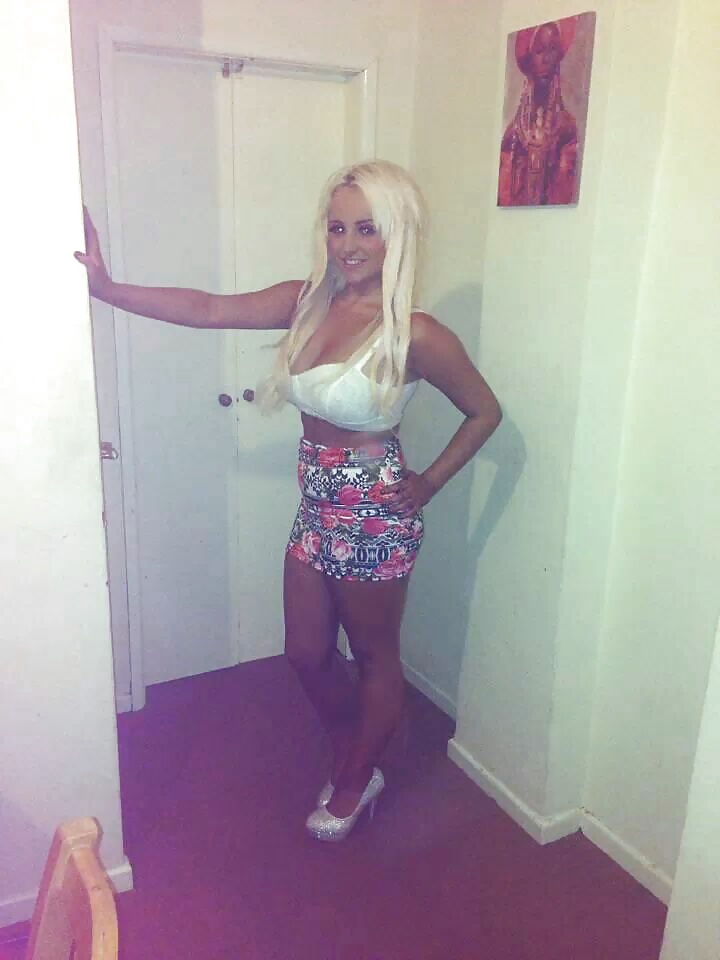 セクシーな服装 2
 #31306393