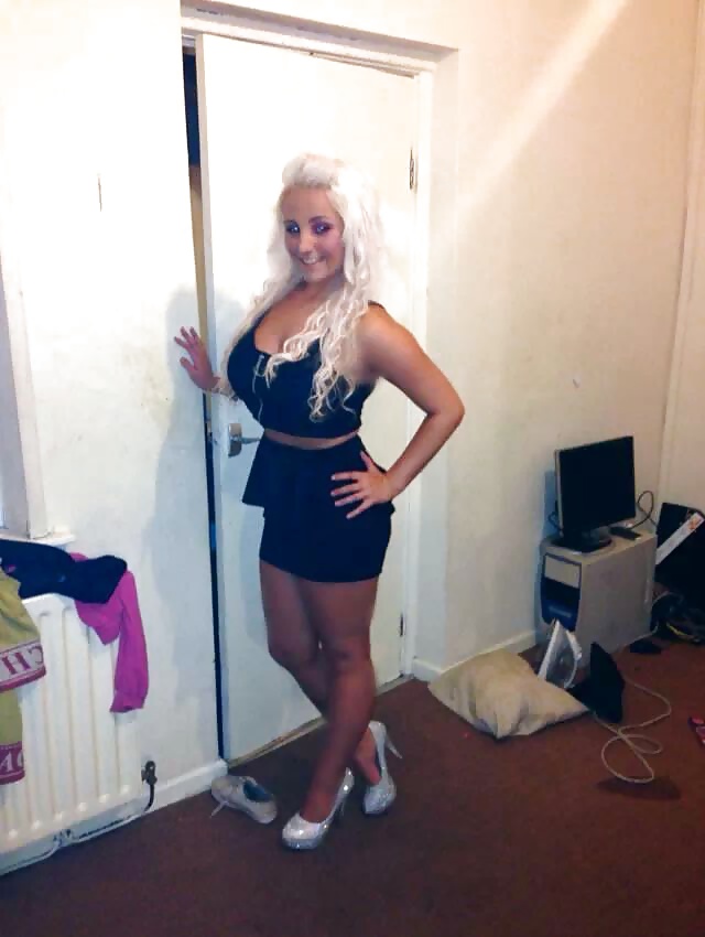 セクシーな服装 2
 #31306395