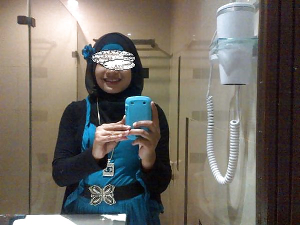 Indonésien-girl Hijab à L'hôtel #30213550