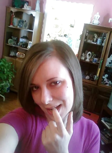 Morena tonta
 #30966930