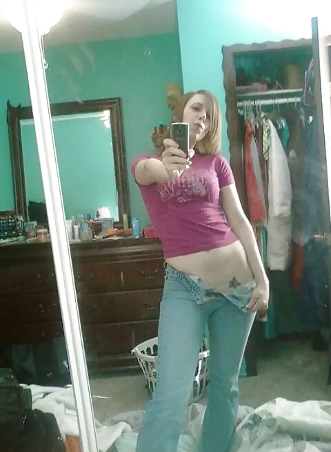 Morena tonta
 #30966935