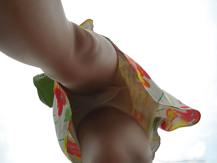 Looking Up 6 #31518009