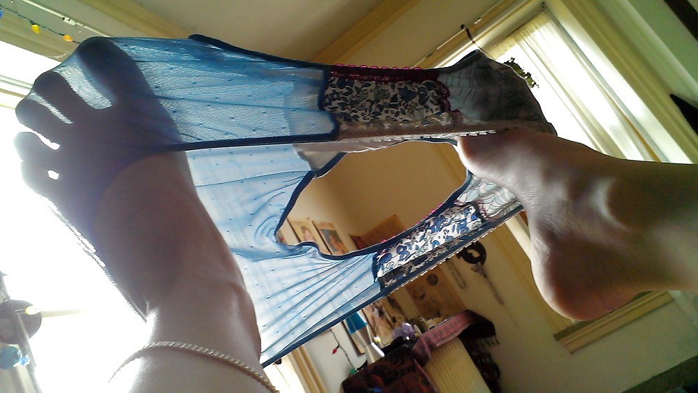 Fuesse und hoeschen
 #23883902