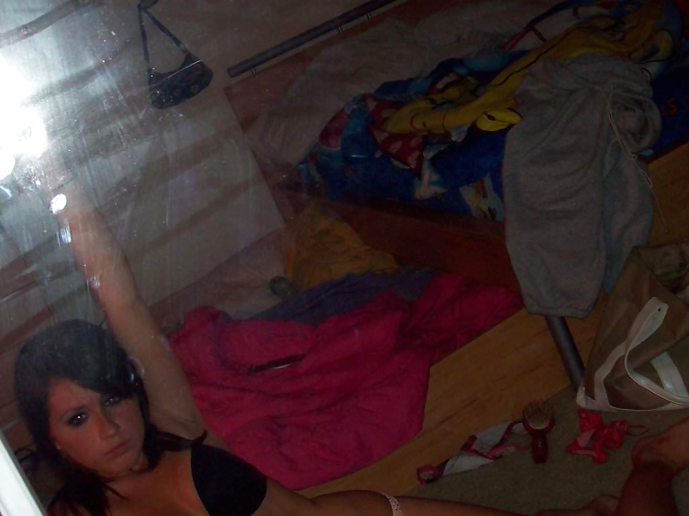 Jóvenes calientes
 #28538540