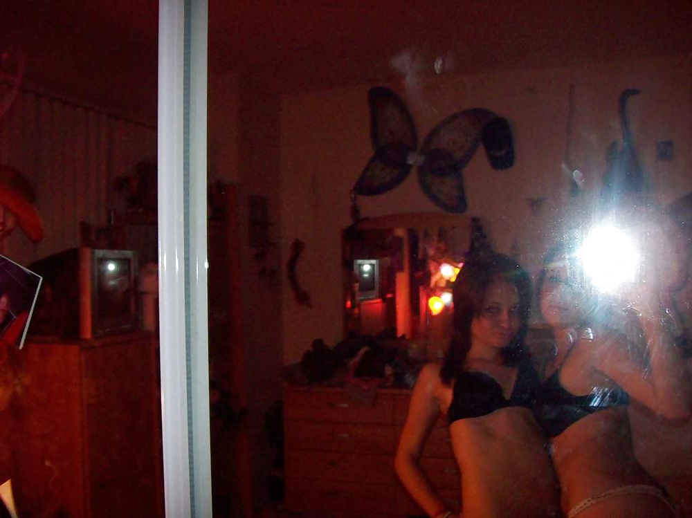 Jóvenes calientes
 #28538550