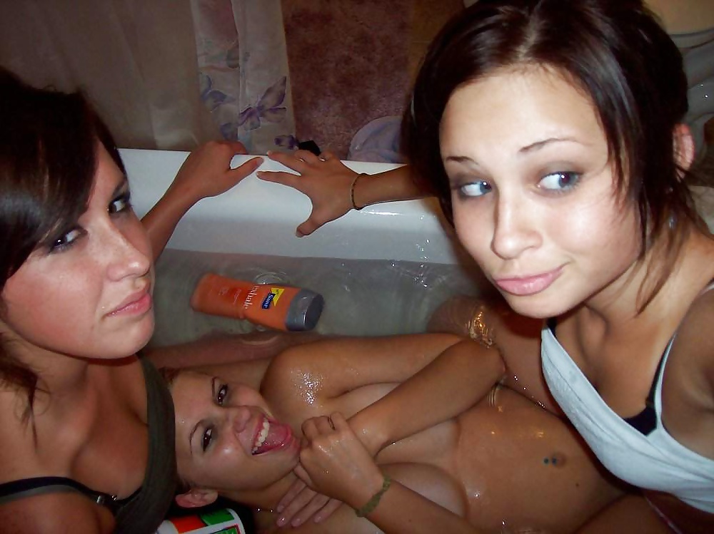 Jóvenes calientes
 #28538606