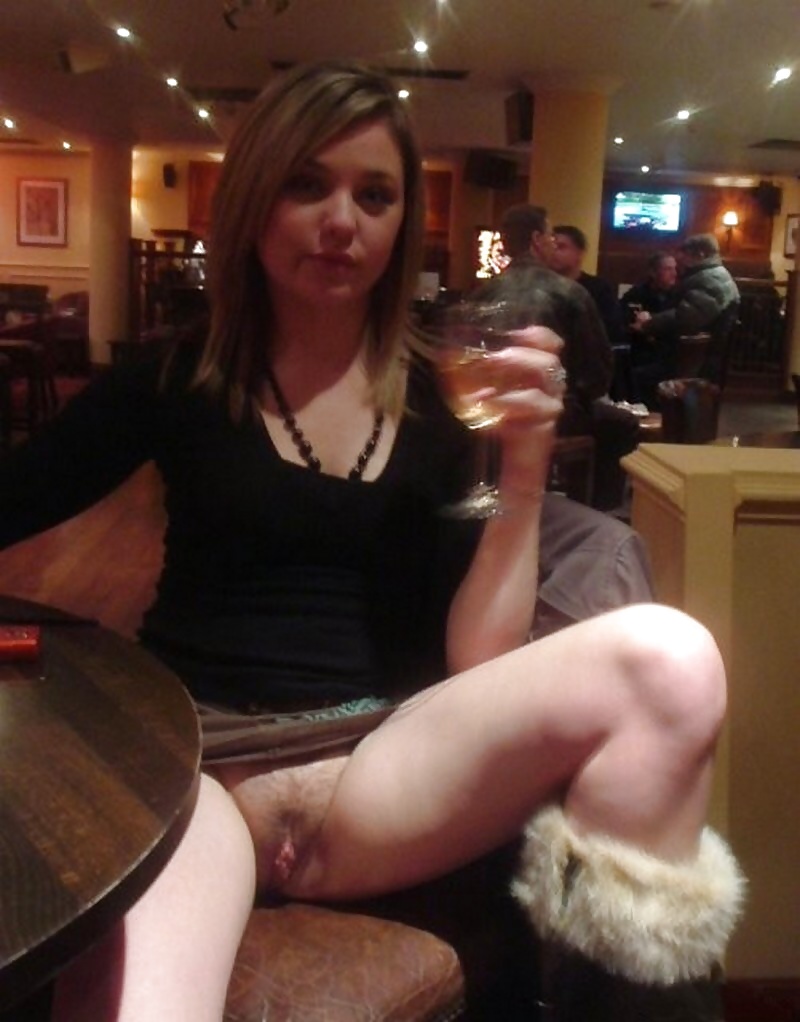 Flashing In The Pub #40117574