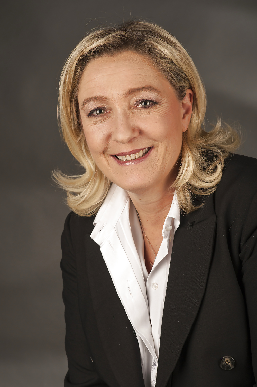 I adore jerking to sexy Marine Le Pen #35343842