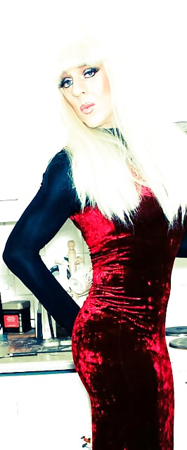 Mordiscos y chucherías
 #36659382