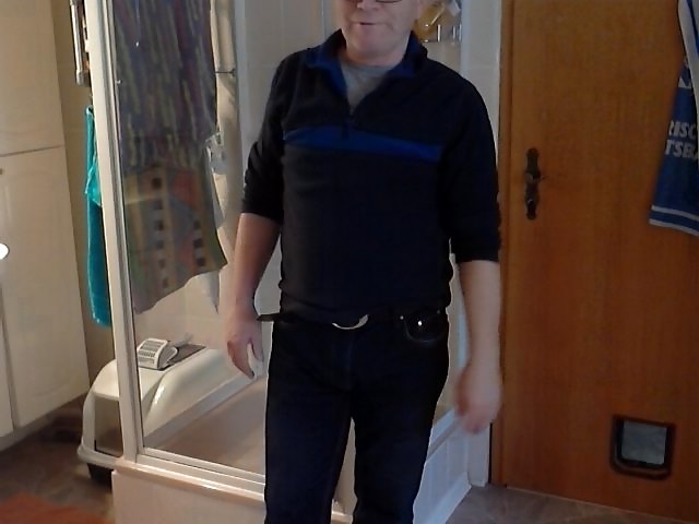 Ich gehe duschen
 #23298867