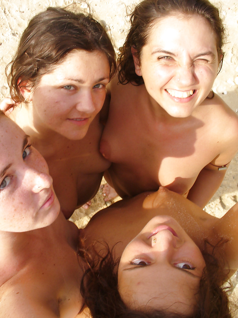 Bathing between friends #29264262