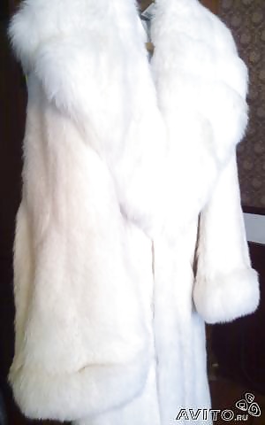 Super white fox fur coats #31444079