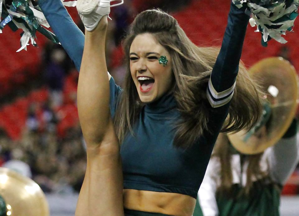 Fb Cheerleader Schlampen (was Würden Sie Tun?) #28305223