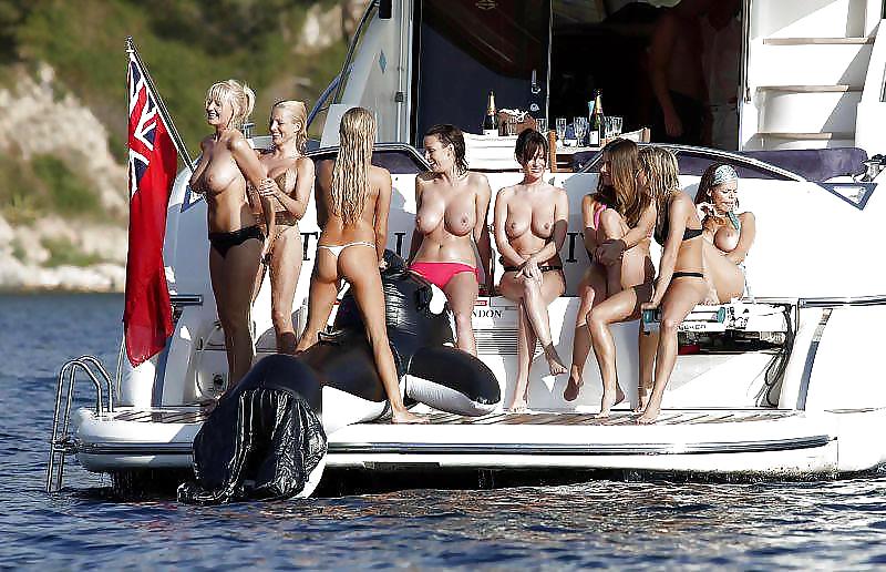 Barcos poder con las niñas -4-
 #34357680