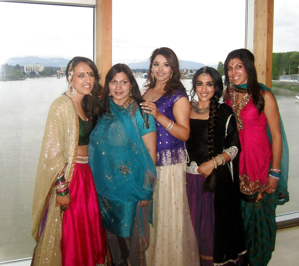 Mix of Paki Desi Sikh Hijabi Apni Pakistani Muslim Girls #27853787