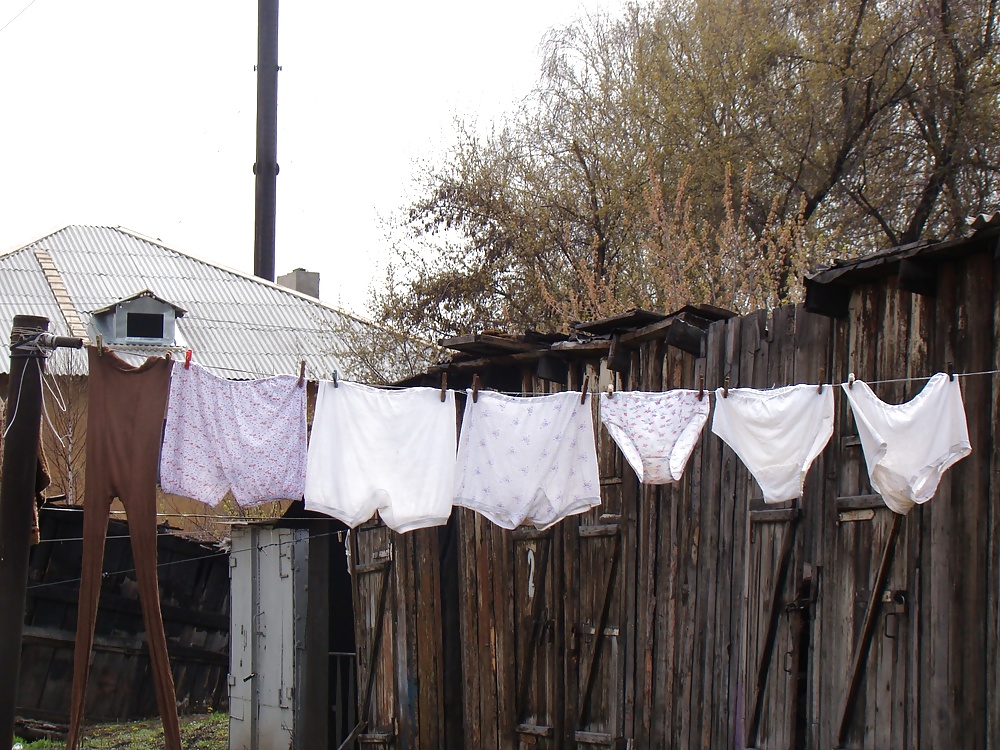 Knickers and panties on a clothesline! Amateur! #33703557