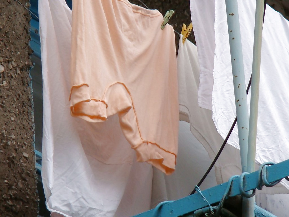 Knickers and panties on a clothesline! Amateur! #33703605