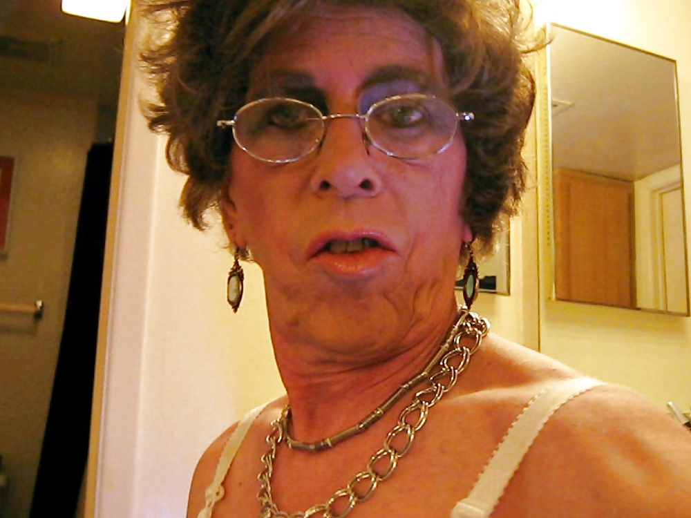Joanne slam - transexual morena desagradable
 #27057216