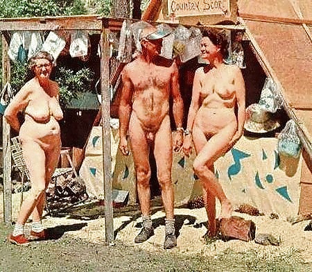 VINTAGE NUDISTS #35257924