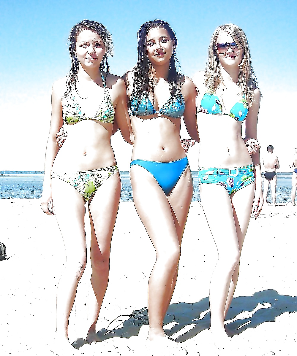 Teenie 738
 #27240974