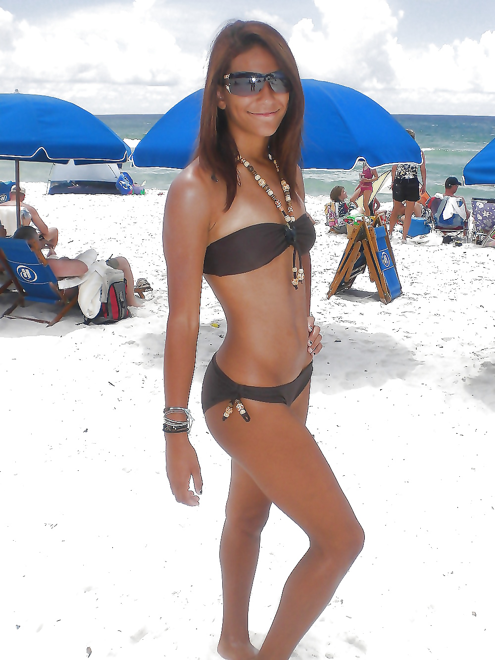 Teenie 738
 #27241010