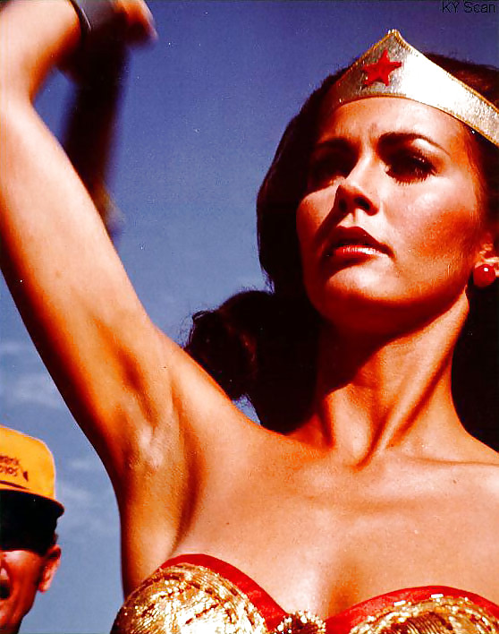 Lynda Carter #24807102