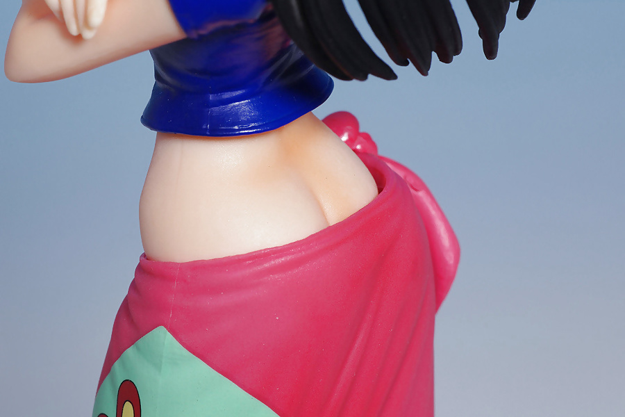 One Piece Figures (Nico Robin, Nami, Boa Hancock) #27704242