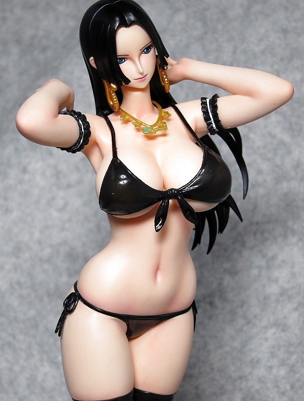 One Piece Figures (Nico Robin, Nami, Boa Hancock) #27704434