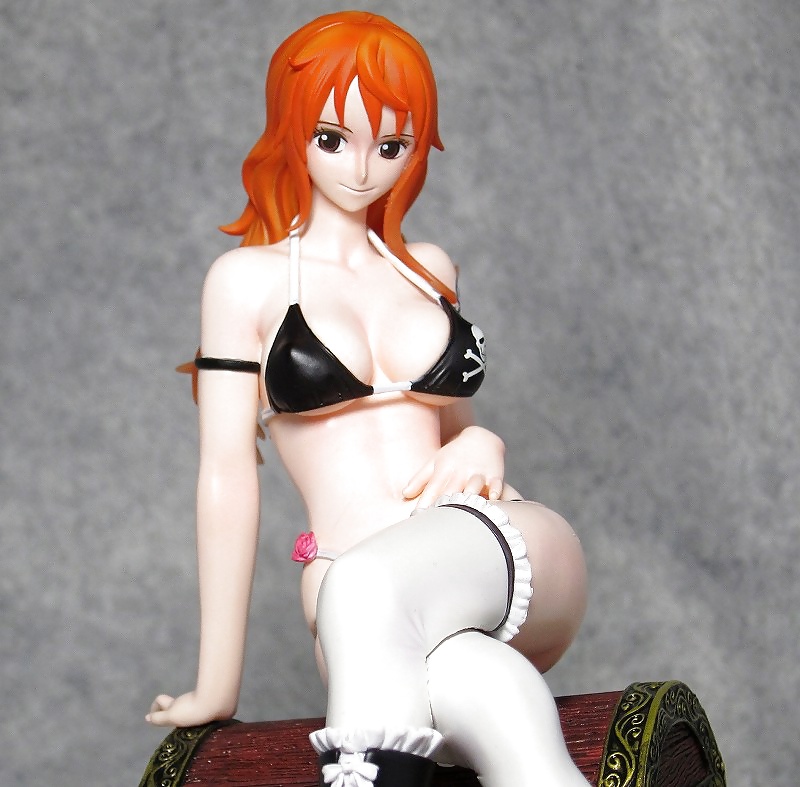 One Piece Figures (Nico Robin, Nami, Boa Hancock) #27704701