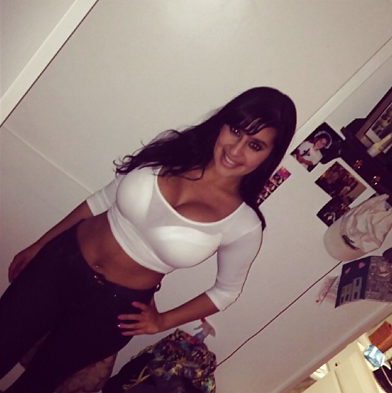 Hot teasing desi fuckpig
 #31844601