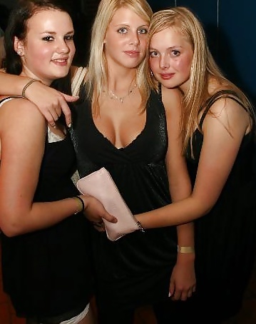 Danese teens-199-200-party succhiare il costume scollatura bottiglia 
 #27312787