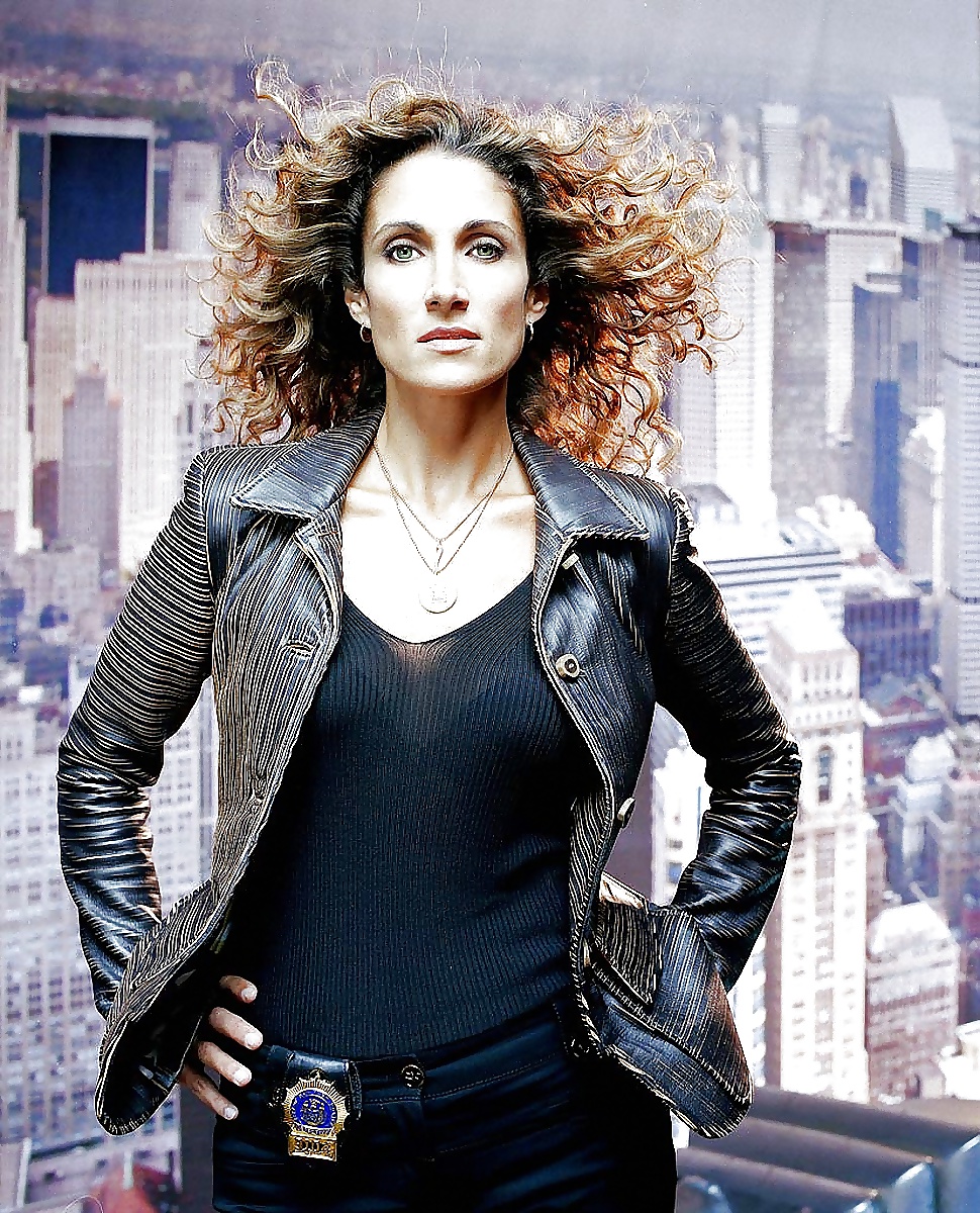 Melina kanakaredes
 #40386856