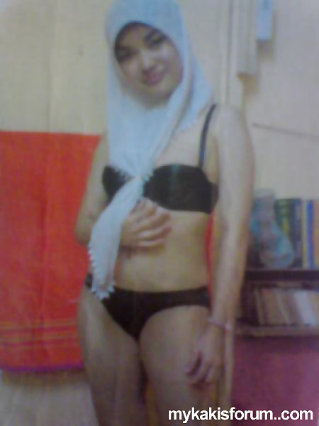 Tudung 2
 #26029311