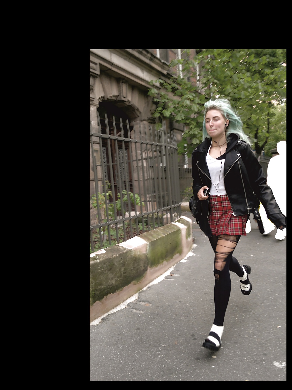 No border
 #28841274