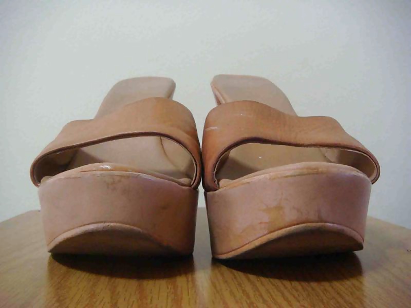 Clog Heel Pizzare. #39408179