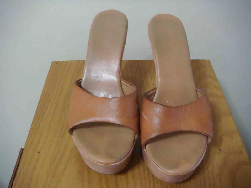 Clog Heel Pizzare. #39408189