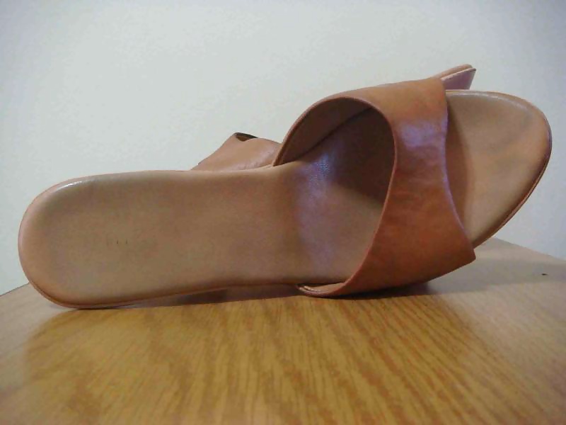 Clog Heel Pizzare. #39408233