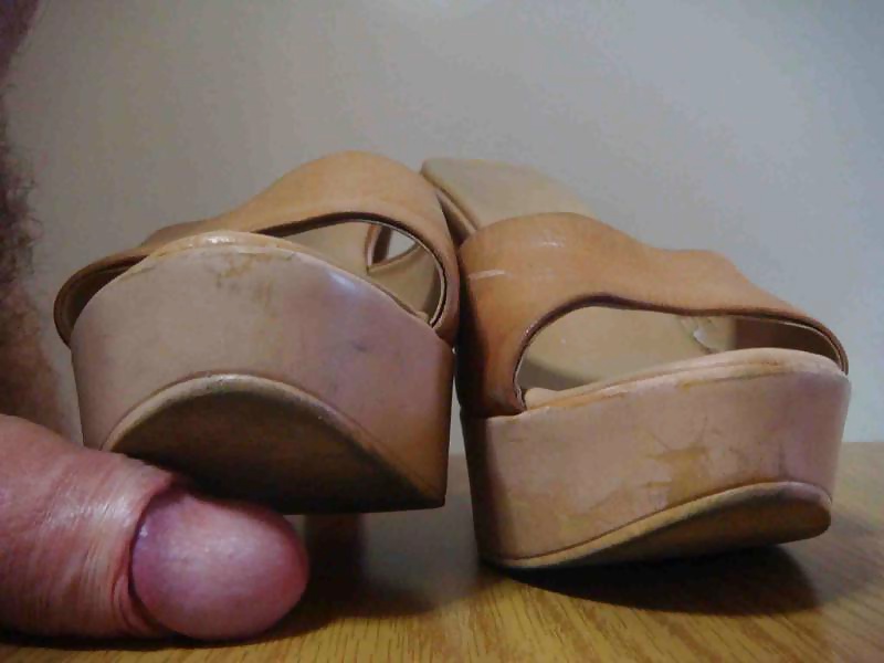 Clog Heel Pizzare. #39408292