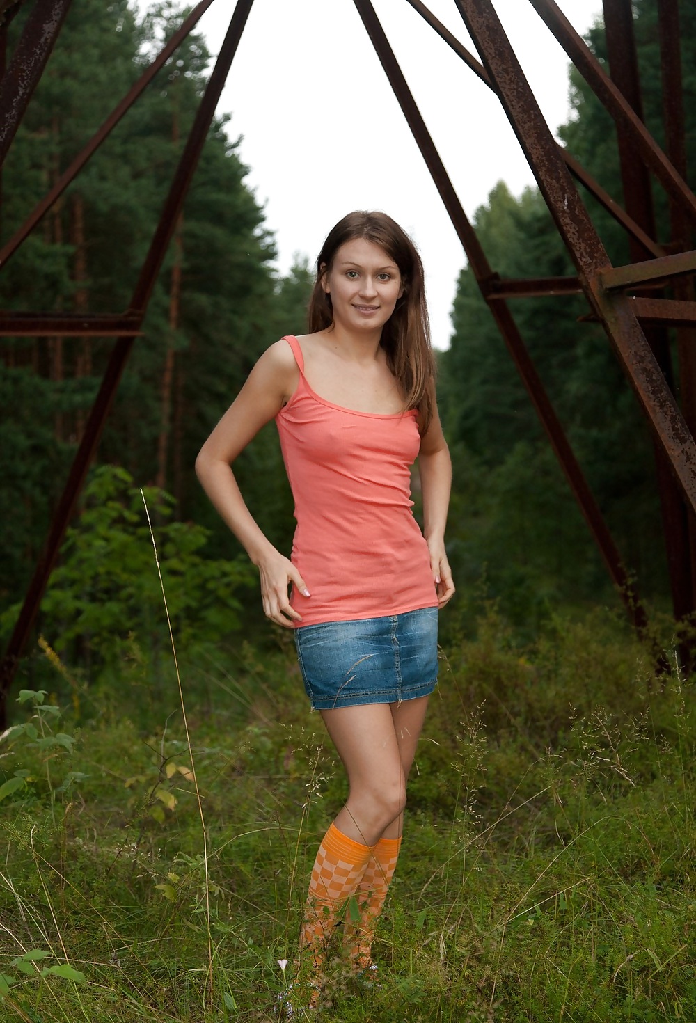 Chicas sexys usando jeans
 #23263691