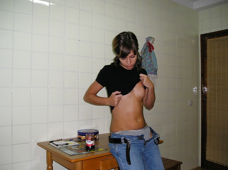 Chicas sexys usando jeans
 #23264069