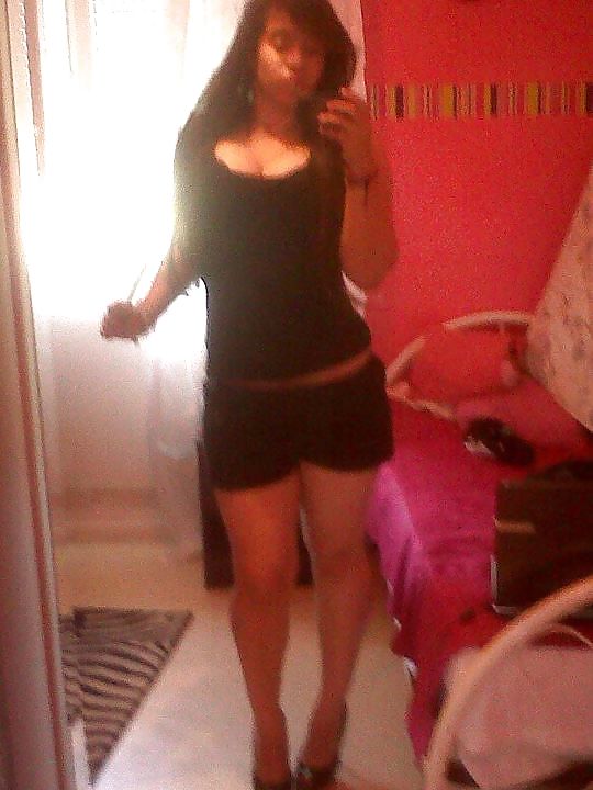 ビュッフェスタイルの女の子
 #35227311