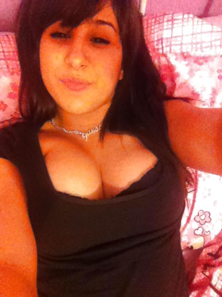 ビュッフェスタイルの女の子
 #35227321